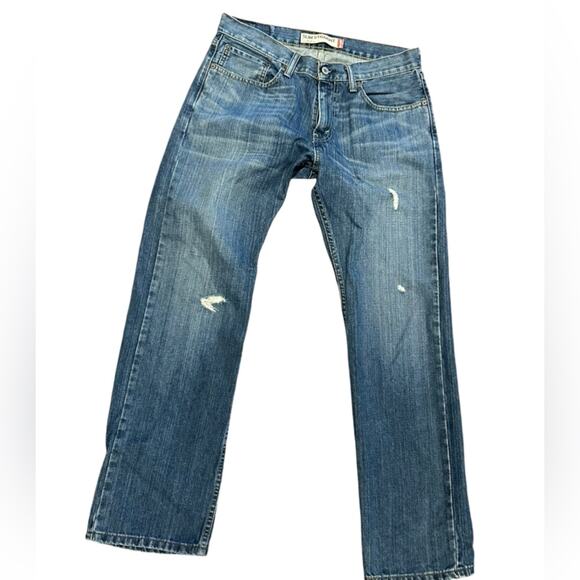 Levi’s 514 Slim Straight Jeans with Distressing in a size 32 x 30 in 100% cotton - Picture 2 of 8